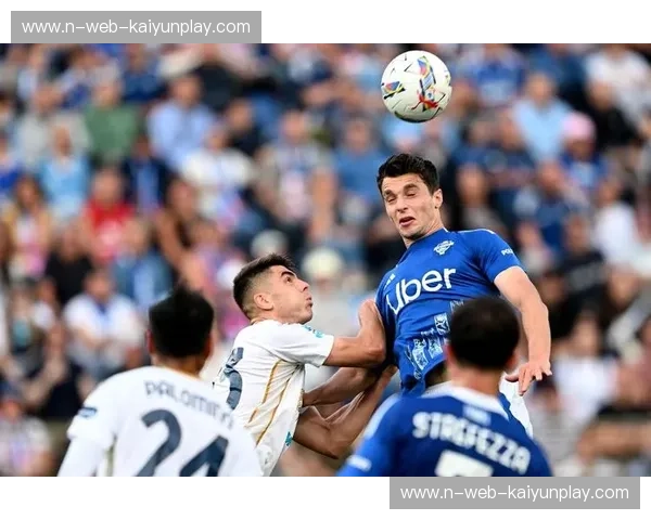 绿茵巅峰的权力游戏：当国际米兰的蓝黑意志，撞上拜仁慕尼黑的德意志战车