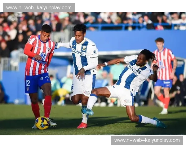 诺坎普的惊世对决：曼联与拜仁，一场载入史册的欧冠绝杀